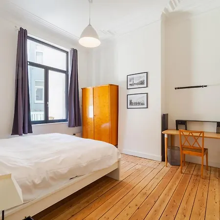 Apartment Jean Robie