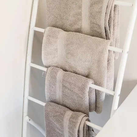 Felix Delhasse Apartman *