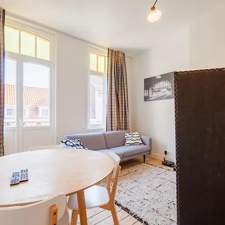 Felix Delhasse Apartment