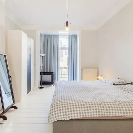 Felix Delhasse * Brüsszel