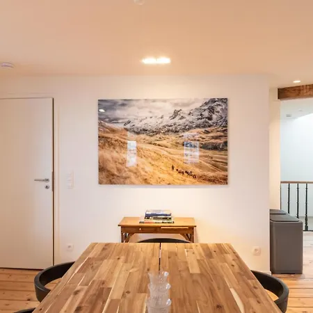 아파트 Spacious Modern Appartments In The Heart Of