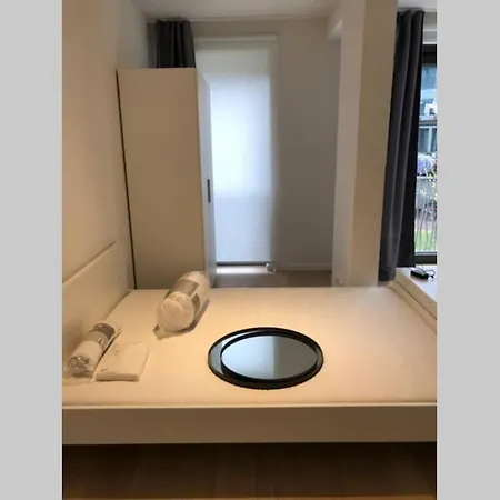 Studio Dansaert 1km To Grand Place Center With Jaccuzi By Reservation *