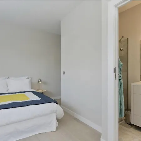 Cee Area Apartment