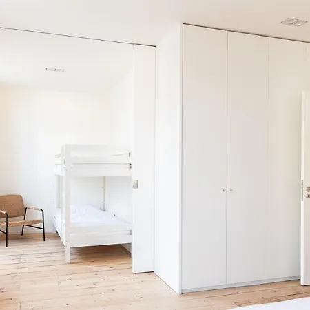 아파트 Spacious Modern Appartments In The Heart Of