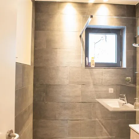 Spacious Modern Appartments In The Heart Of 아파트 브뤼셀