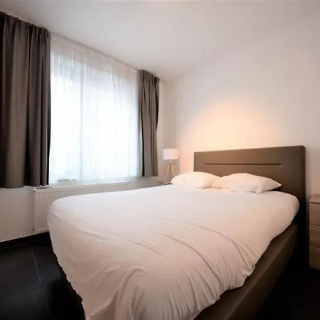 New 1 Bedroom In The Center Of With Jacuzzi By Reservation Appartement *