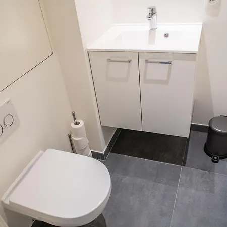 아파트 Spacious Modern Appartments In The Heart Of