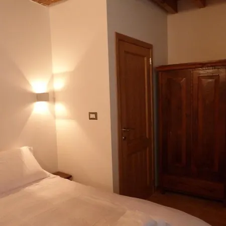 L'auberge De L'eclipse * Brusel