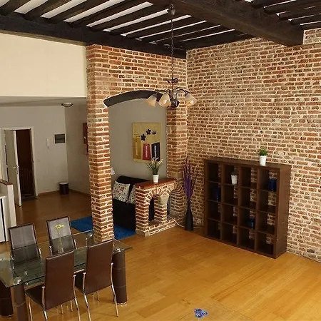 아파트호텔 Apartmentsapart 3*