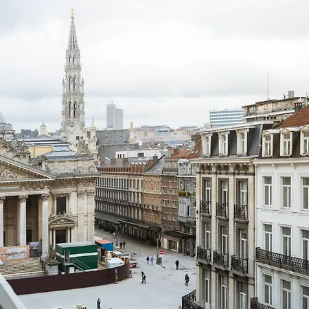 Bourse Bright Duplex Apartment Brussels