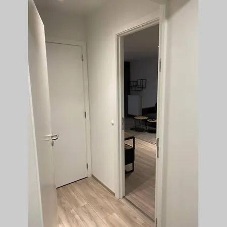 Amazing Appt 1 Bedroom In The Center Of With Jaccuzi By Reservation * Brüsszel