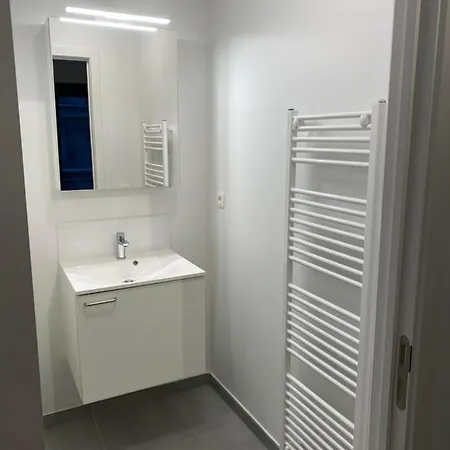 Amazing Appt 1 Bedroom In The Center Of With Jaccuzi By Reservation *