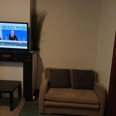 Group 2 Bedroom For 5 *