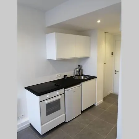 Apartman - Fully Renovated Studio - Enjoy Your ! *
