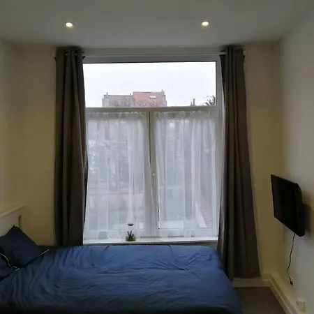 - Fully Renovated Studio - Enjoy Your ! *