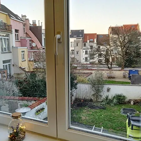 - Fully Renovated Studio - Enjoy Your !