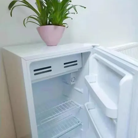 A Private With Share The Bathroom * Brüssel