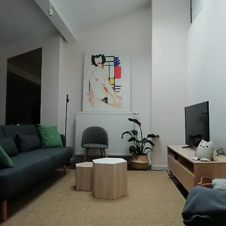 Beautiful In Porte De Namur Ξενοδοχείο με διαμερίσματα *