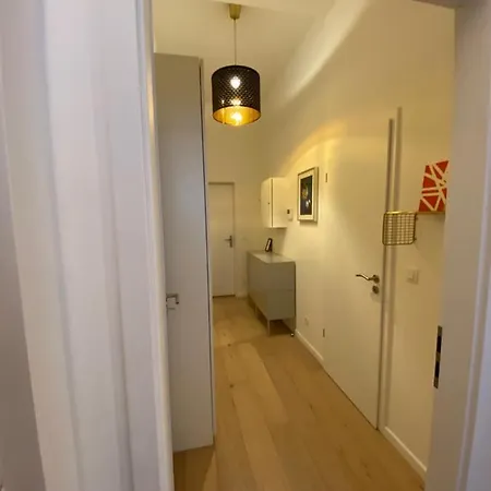 Studio Center Apartment