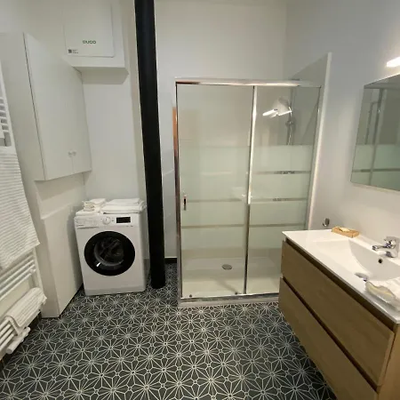Studio Center Apartment