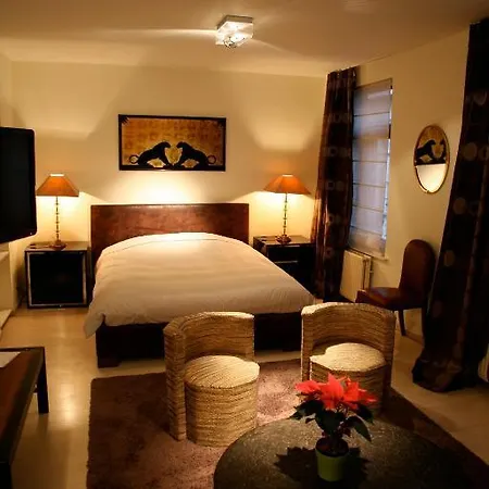 公寓 Sablon-aire Suites *