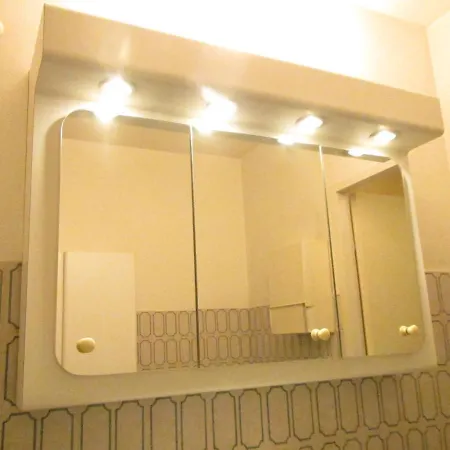 - - - - - Au Sixieme Ciel - - - - - Apartment Brussels
