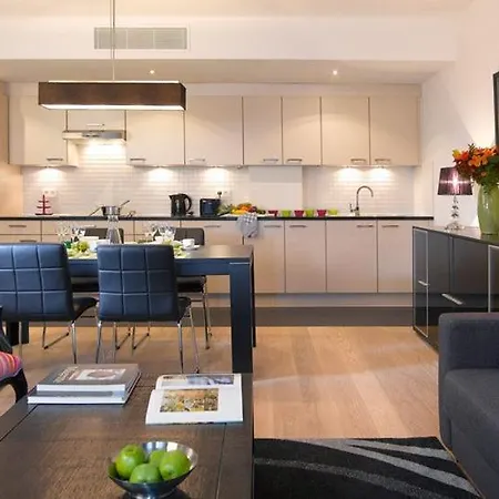 White Grand Place Luxury Flat Apartment