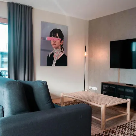 Smartflats Design - L42 *