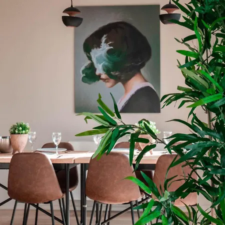 Hotel Smartflats Design - L42 *