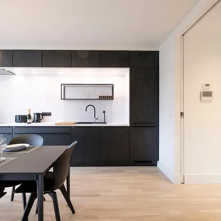 Fabulous In Chatelain Area * Brussels