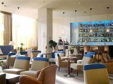 ホテル Crowne Plaza Europa 4*