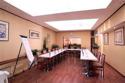 9hotel Chelton 布鲁塞尔