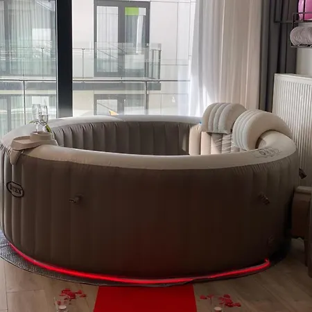 Apartman Amazing Appt 1 Bedroom In The Center Of With Jaccuzi By Reservation *