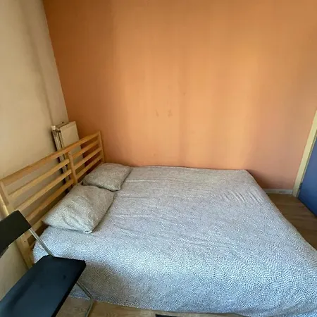 Economic Studio Apartment *