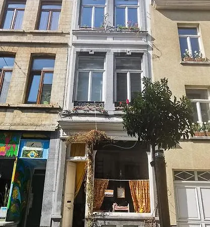 La Maison Des Hotel *