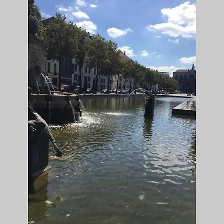 En Plein Coeur De Bruxelles. Superbe Duplex.a Voir! *