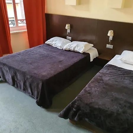 Queen Mary Hotel 3*