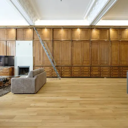 Grand Place Flats