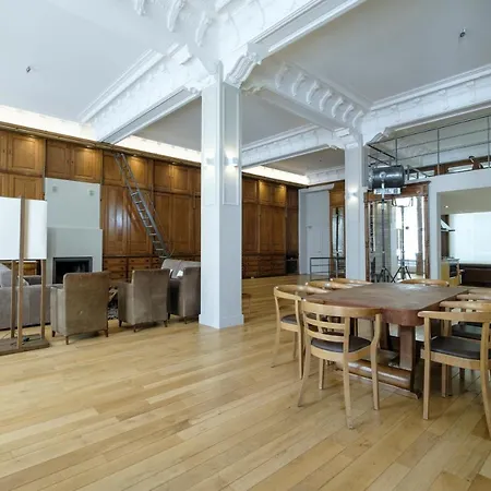 Grand Place Flats Apartment