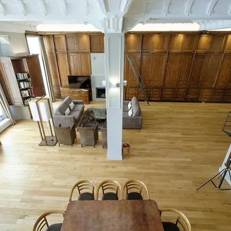 Grand Place Flats *