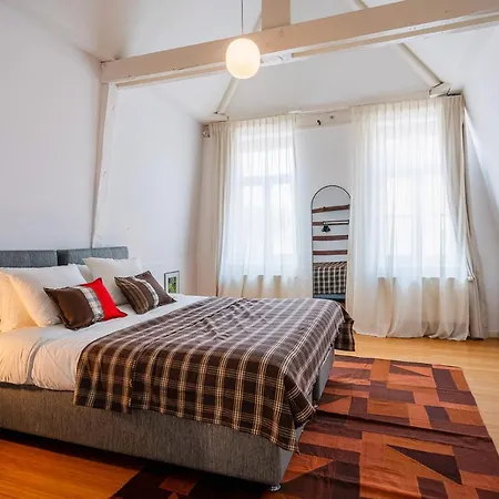 Smartflats - City Center Apartment