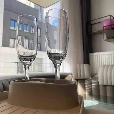 Amazing 2 Bedrooms Appartment In Bruxelles Apartman *