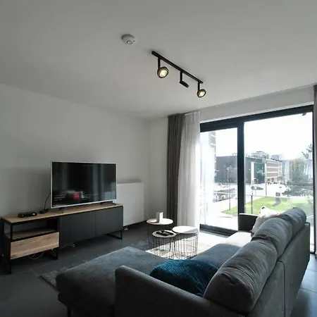 Amazing 2 Bedrooms Appartment In Bruxelles Apartamento