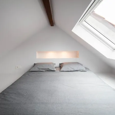 Fully Equipped Near Place Stephanie Brussels