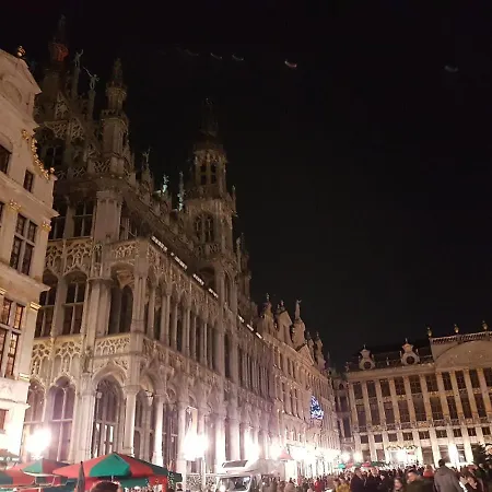 Beautiful Duplex Apartment Next To Grand Place In Central Brussels *
