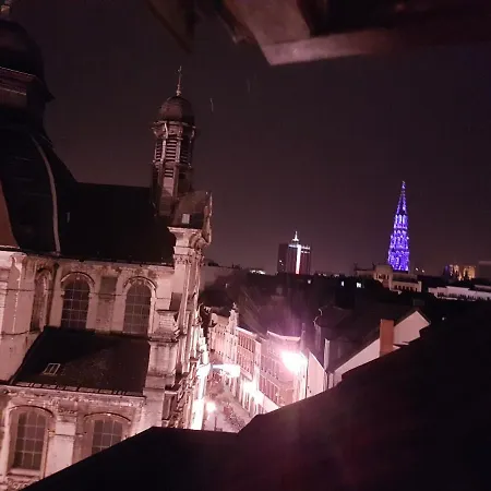 شقة Beautiful Duplex Apartment Next To Grand Place In Central Brussels بروكسل