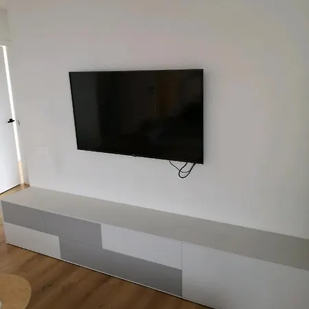 Lux Family Room In Ganshoren