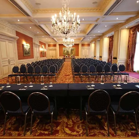 Le Plaza 5*