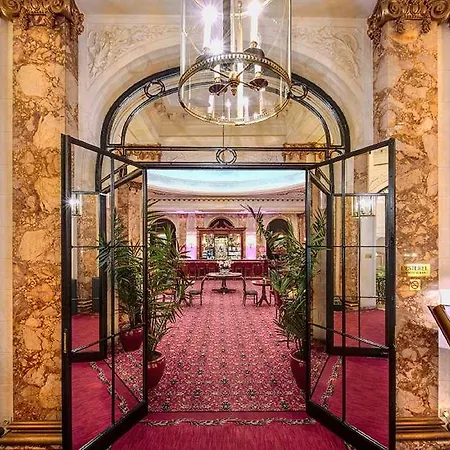 Le Plaza Hotel Brüssel