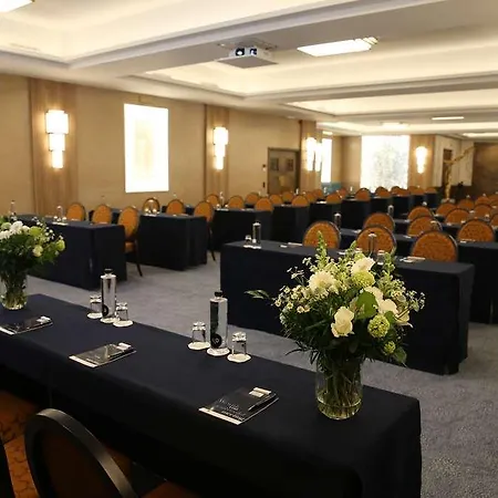 Le Plaza 5*